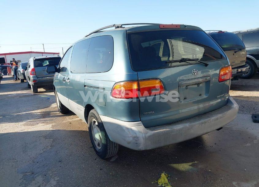 Photo 3 of 2000 Toyota Sienna LE (VIN 4T3ZF13C5YU217679)