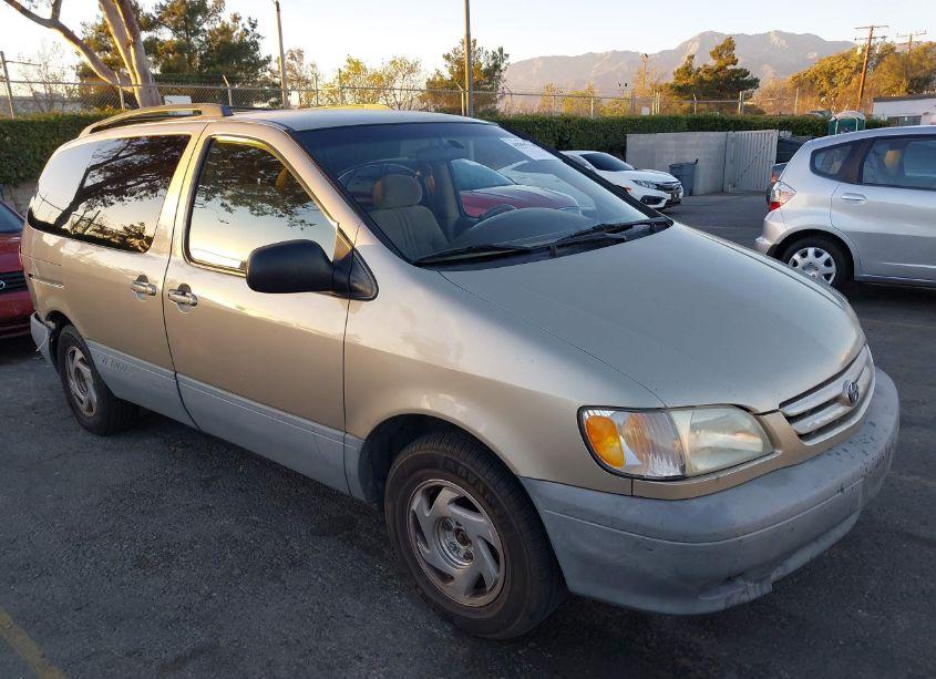 2001 Toyota Sienna LE (VIN 4T3ZF13C61U336878) main photo