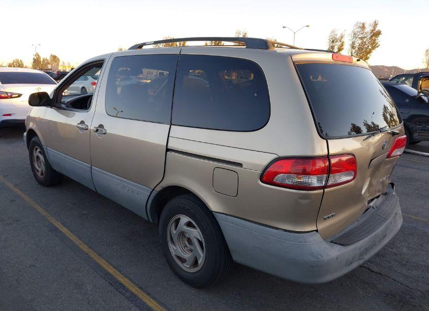 Photo 3 of 2001 Toyota Sienna LE (VIN 4T3ZF13C61U336878)
