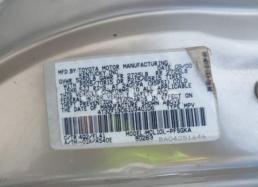 Photo 9 of 2001 Toyota Sienna XLE (VIN 4T3ZF13C61U340106)