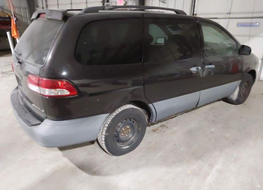 Photo 4 of 2001 Toyota Sienna LE (VIN 4T3ZF13C61U367130)