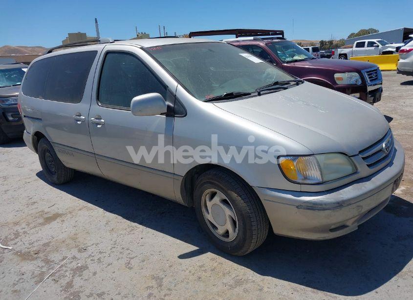 2001 Toyota Sienna XLE (VIN 4T3ZF13C61U393209) main photo