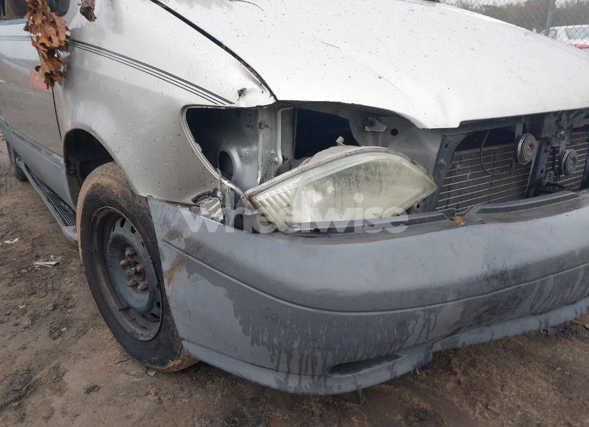 Photo 12 of 2002 Toyota Sienna LE (VIN 4T3ZF13C62U439879)