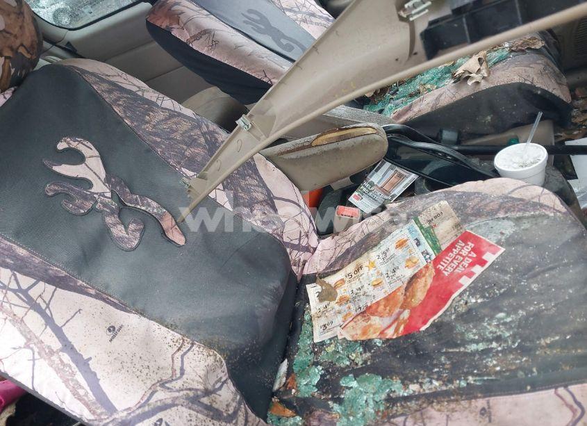 Photo 8 of 2002 Toyota Sienna LE (VIN 4T3ZF13C62U439879)