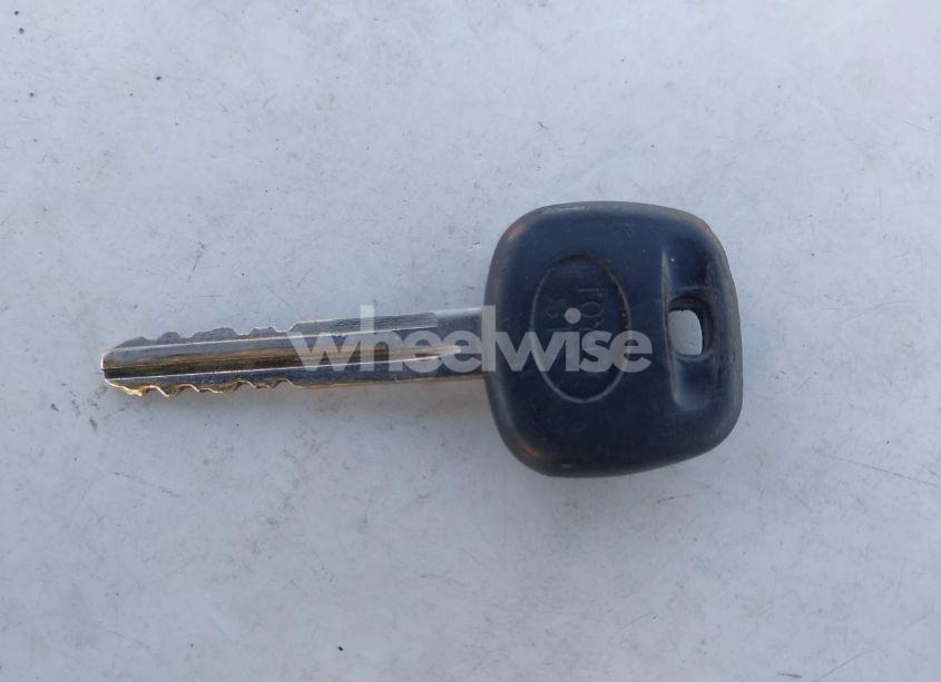 Photo 11 of 2002 Toyota Sienna XLE (VIN 4T3ZF13C62U444564)