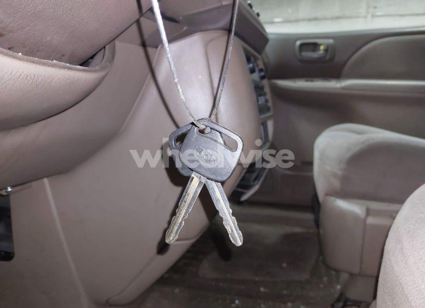 Photo 11 of 2003 Toyota Sienna LE (VIN 4T3ZF13C63U533939)