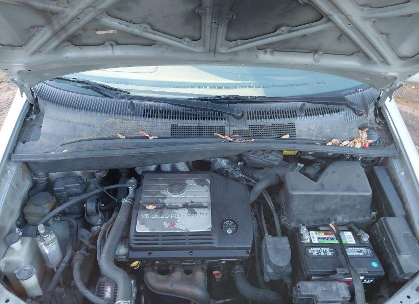 Photo 10 of 2003 Toyota Sienna XLE (VIN 4T3ZF13C63U542186)