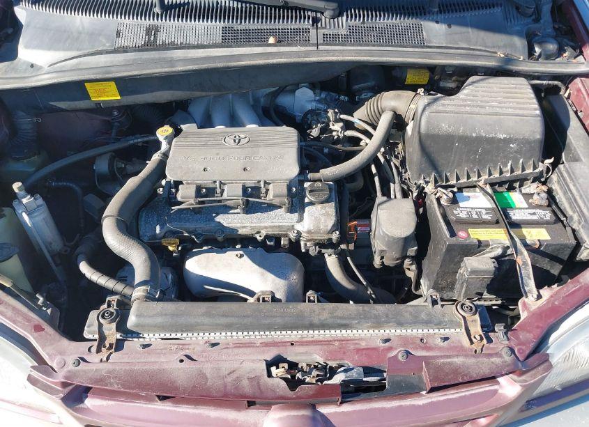 Photo 10 of 1998 Toyota Sienna XLE (VIN 4T3ZF13C6WU029251)