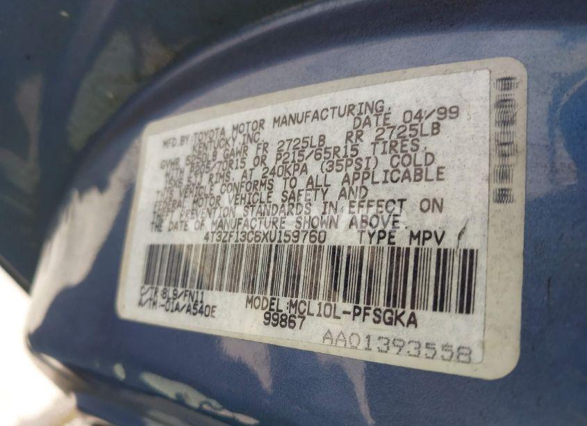 Photo 9 of 1999 Toyota Sienna LE/XLE (VIN 4T3ZF13C6XU159760)