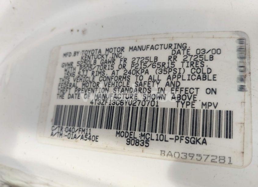 Photo 9 of 2000 Toyota Sienna LE/XLE (VIN 4T3ZF13C6YU270701)