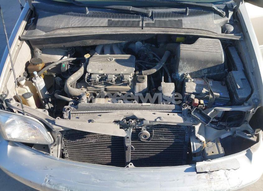 Photo 10 of 2000 Toyota Sienna XLE (VIN 4T3ZF13C6YU299793)