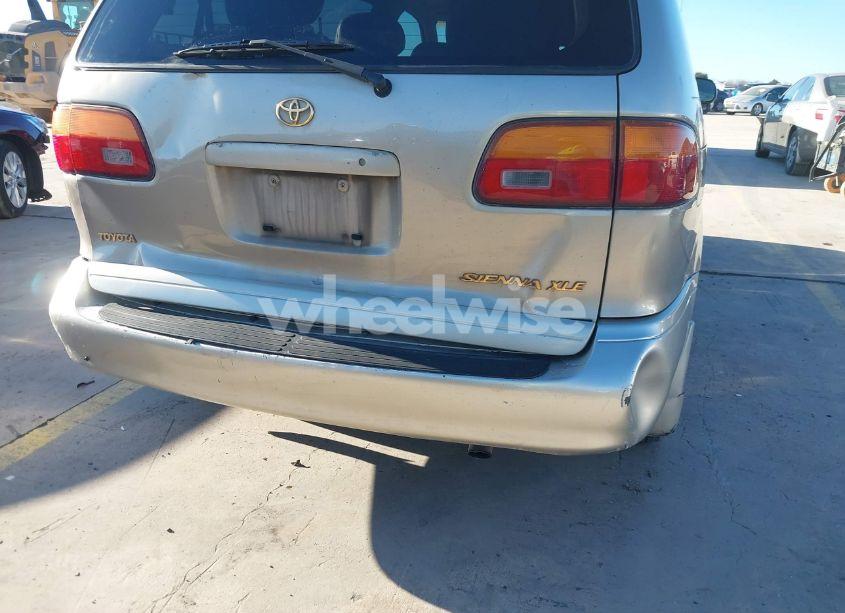 Photo 19 of 2000 Toyota Sienna XLE (VIN 4T3ZF13C6YU299793)