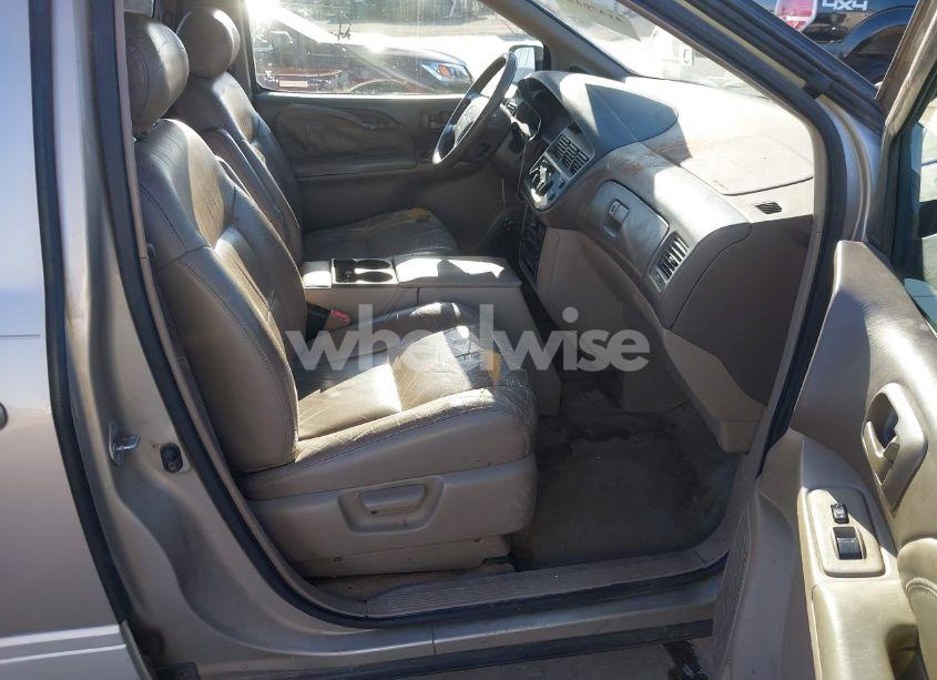 Photo 5 of 2000 Toyota Sienna XLE (VIN 4T3ZF13C6YU299793)