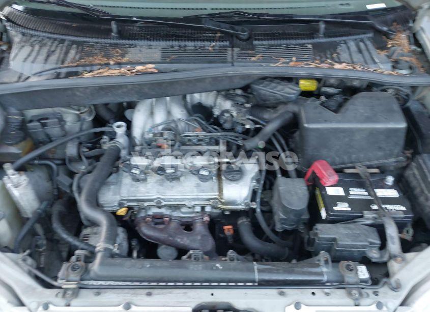 Photo 10 of 2002 Toyota Sienna XLE (VIN 4T3ZF13C72U422993)