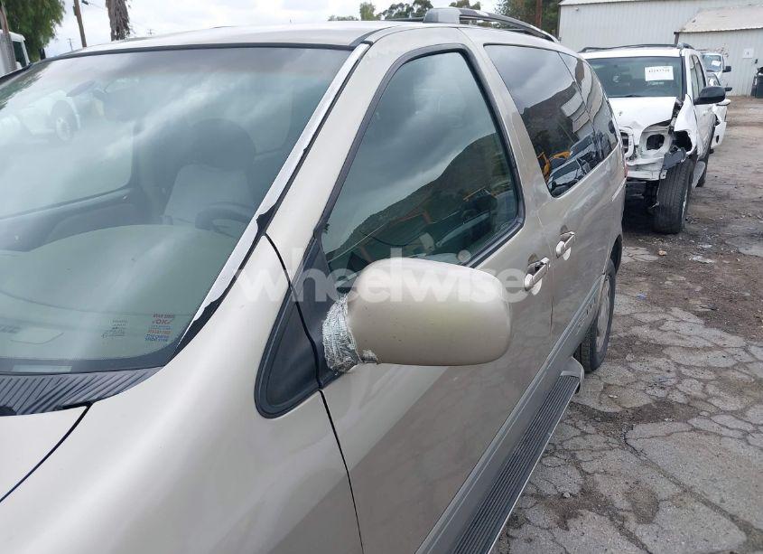 Photo 12 of 2003 Toyota Sienna LE (VIN 4T3ZF13C73U536302)