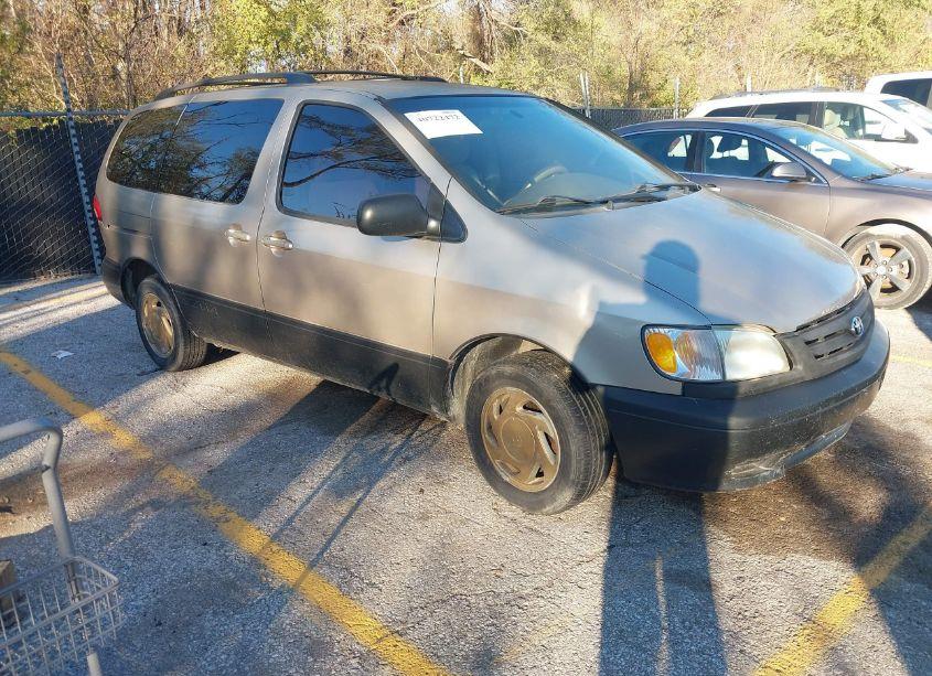2003 Toyota Sienna LE (VIN 4T3ZF13C73U544402) main photo