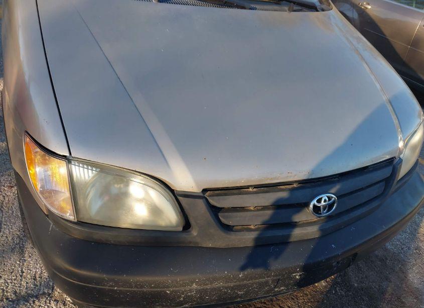 Photo 6 of 2003 Toyota Sienna LE (VIN 4T3ZF13C73U544402)