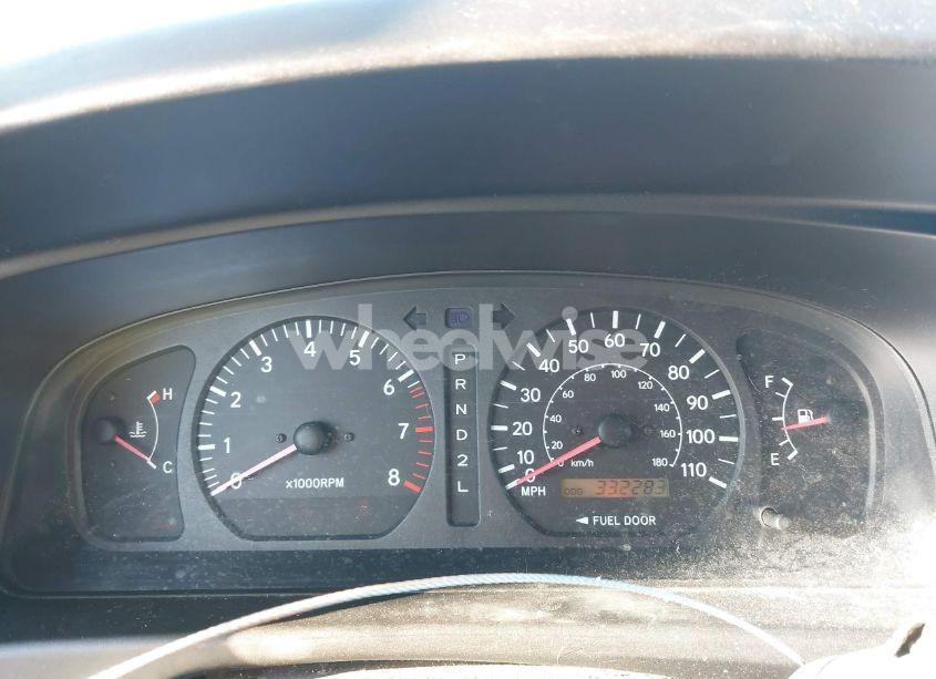 Photo 7 of 1998 Toyota Sienna LE (VIN 4T3ZF13C7WU002124)