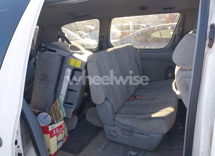 Photo 8 of 1998 Toyota Sienna LE (VIN 4T3ZF13C7WU002124)
