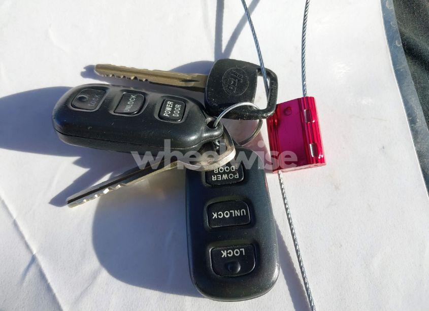 Photo 11 of 2001 Toyota Sienna LE (VIN 4T3ZF13C81U395852)