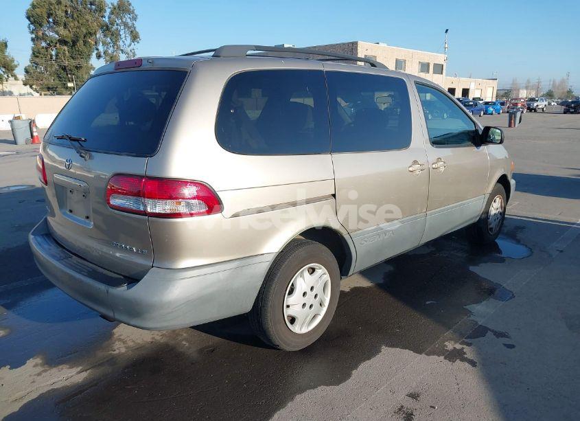 Photo 4 of 2001 Toyota Sienna LE (VIN 4T3ZF13C81U395852)