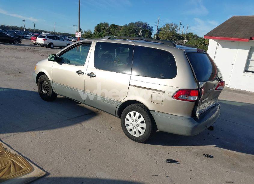Photo 3 of 2002 Toyota Sienna LE (VIN 4T3ZF13C82U437504)