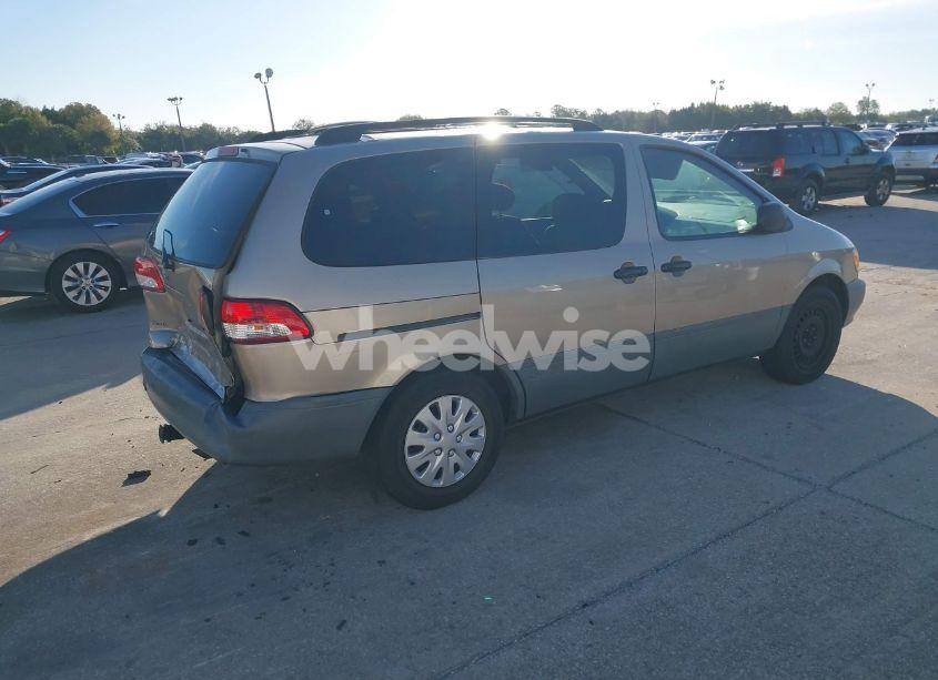 Photo 4 of 2002 Toyota Sienna LE (VIN 4T3ZF13C82U437504)