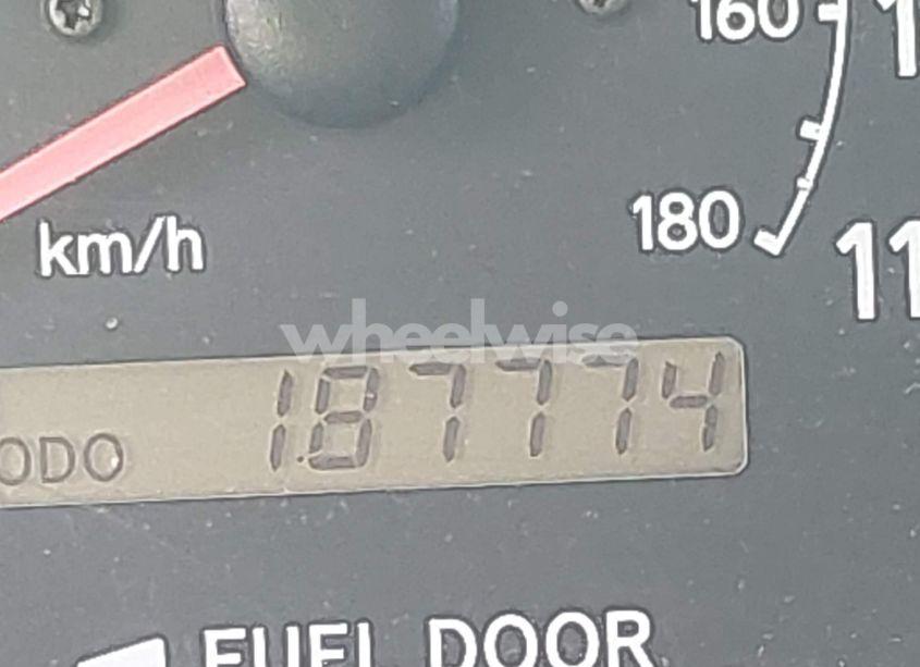 Photo 15 of 1998 Toyota Sienna XLE (VIN 4T3ZF13C8WU033706)