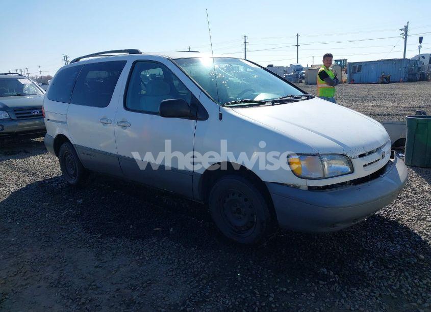2000 Toyota Sienna LE/XLE (VIN 4T3ZF13C8YU256668) main photo