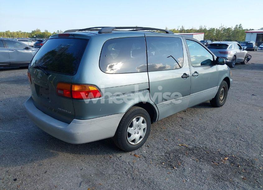Photo 4 of 2000 Toyota Sienna LE (VIN 4T3ZF13C8YU300961)