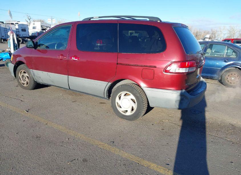 Photo 3 of 2001 Toyota Sienna LE (VIN 4T3ZF13C91U345574)