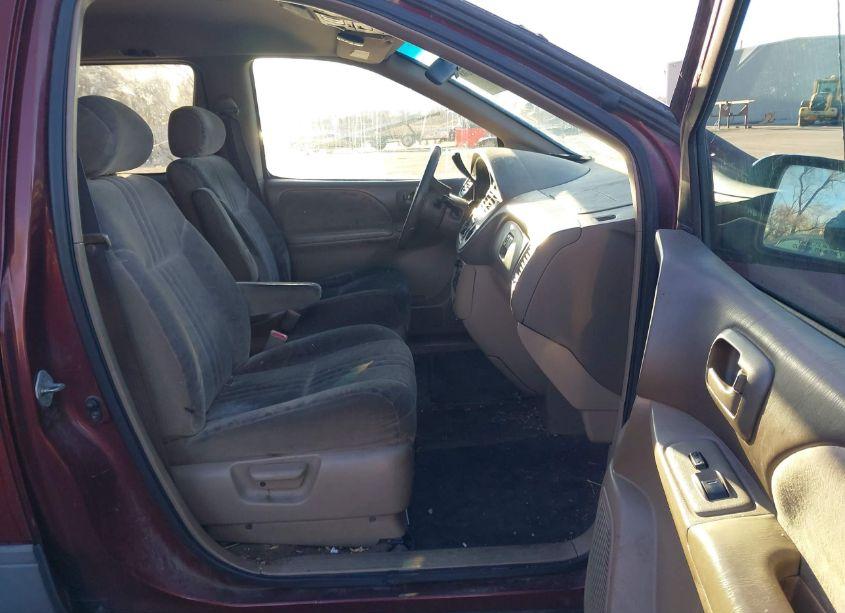 Photo 5 of 2001 Toyota Sienna LE (VIN 4T3ZF13C91U345574)