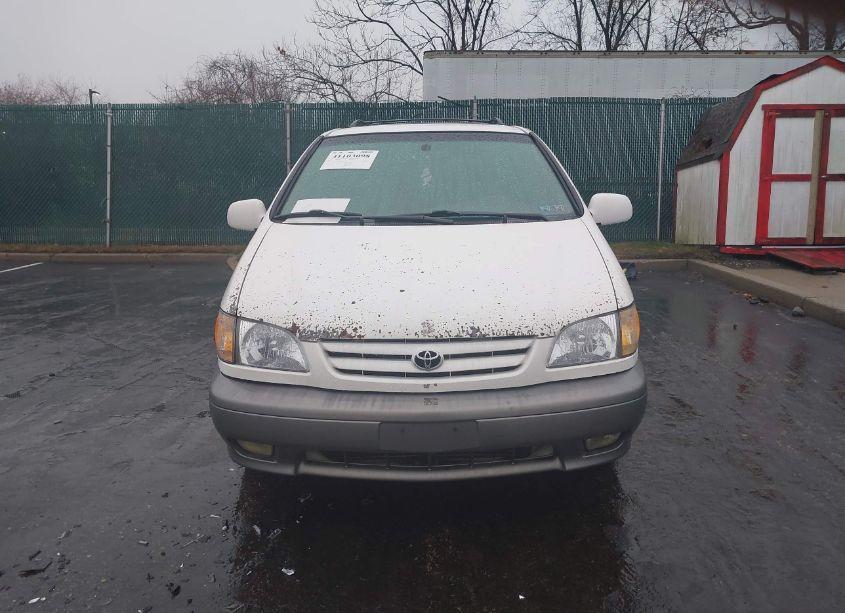 Photo 12 of 2001 Toyota Sienna XLE (VIN 4T3ZF13C91U346921)