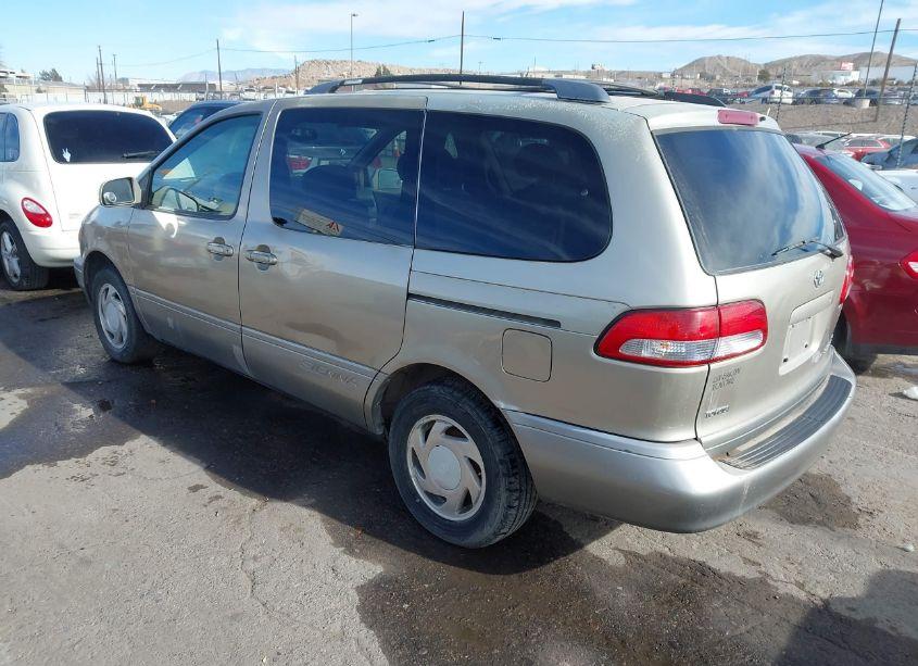 Photo 3 of 2001 Toyota Sienna XLE (VIN 4T3ZF13C91U383970)
