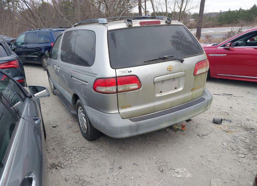 Photo 3 of 2001 Toyota Sienna LE (VIN 4T3ZF13C91U395861)