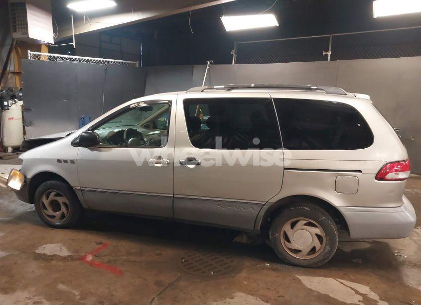 Photo 14 of 2001 Toyota Sienna LE (VIN 4T3ZF13C91U402811)