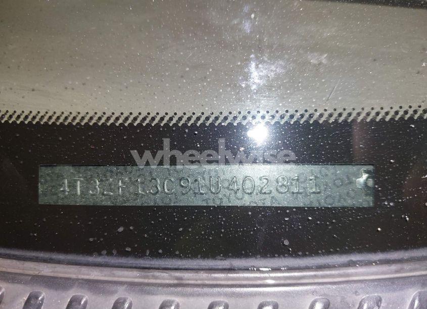 Photo 17 of 2001 Toyota Sienna LE (VIN 4T3ZF13C91U402811)