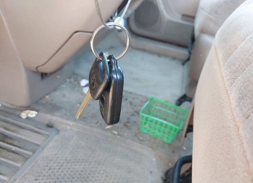 Photo 11 of 2001 Toyota Sienna LE (VIN 4T3ZF13C91U410018)