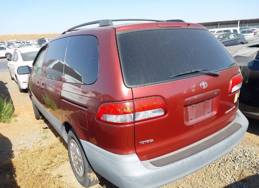 Photo 3 of 2001 Toyota Sienna LE (VIN 4T3ZF13C91U410018)