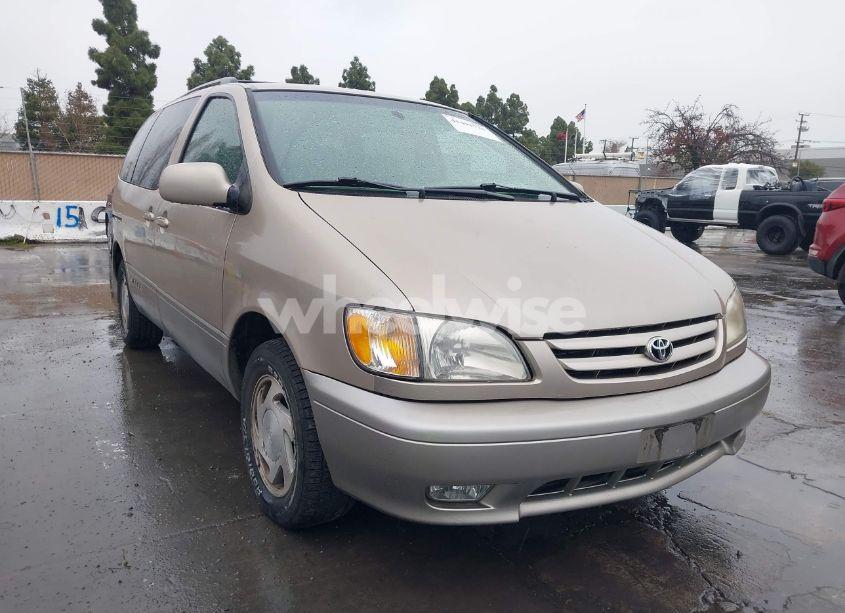 2002 Toyota Sienna XLE (VIN 4T3ZF13C92U444834) main photo