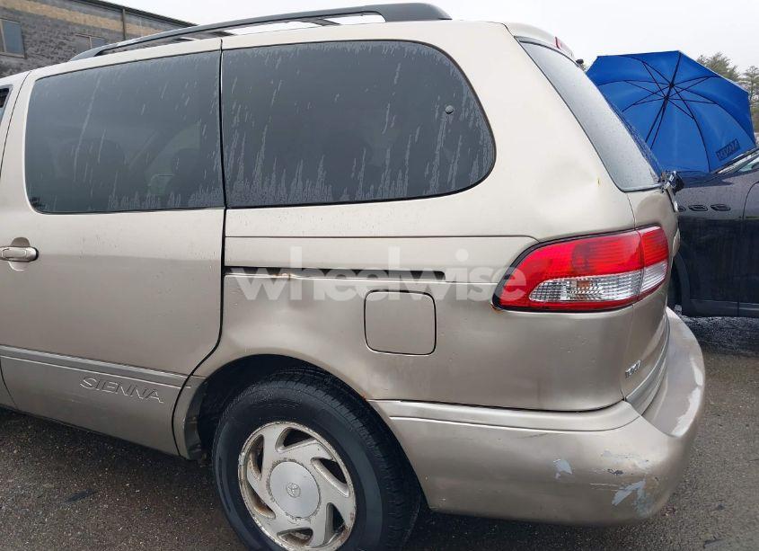 Photo 6 of 2003 Toyota Sienna LE (VIN 4T3ZF13C93U534860)