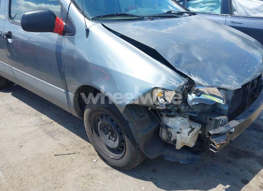 Photo 12 of 1998 Toyota Sienna LE (VIN 4T3ZF13C9WU036694)