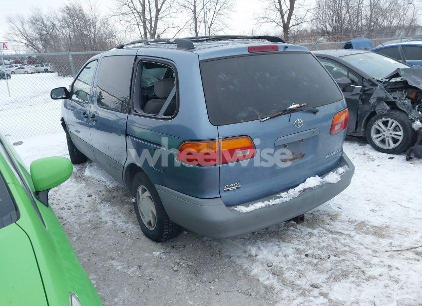 Photo 3 of 1999 Toyota Sienna LE (VIN 4T3ZF13C9XU148929)