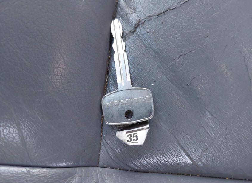 Photo 11 of 2000 Toyota Sienna LE (VIN 4T3ZF13C9YU277318)