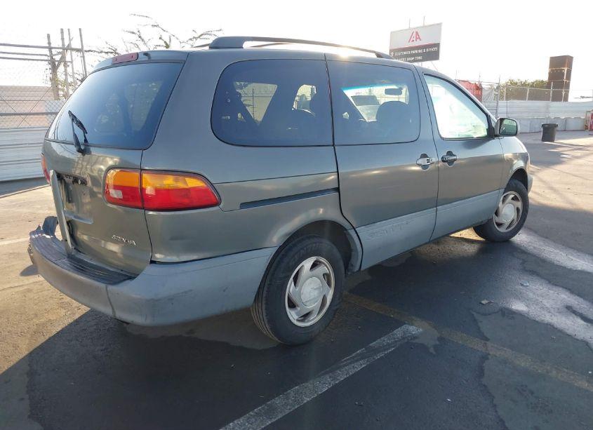 Photo 4 of 2000 Toyota Sienna LE (VIN 4T3ZF13C9YU277318)