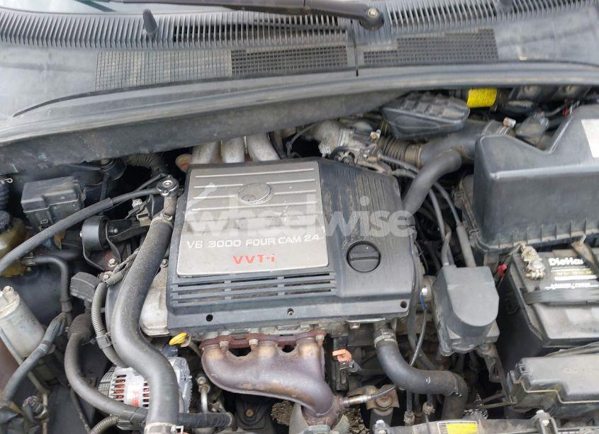 Photo 10 of 2001 Toyota Sienna XLE (VIN 4T3ZF13CX1U333160)