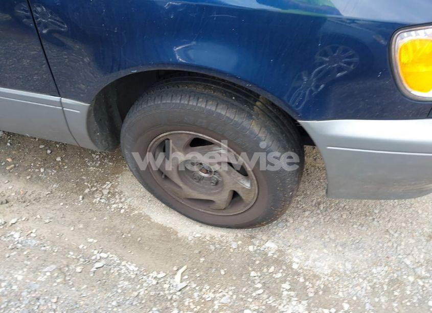 Photo 12 of 2001 Toyota Sienna XLE (VIN 4T3ZF13CX1U333160)