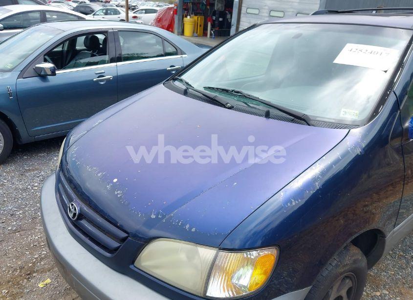 Photo 15 of 2001 Toyota Sienna XLE (VIN 4T3ZF13CX1U333160)
