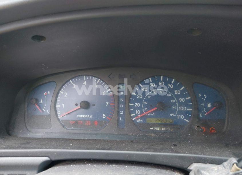 Photo 7 of 2001 Toyota Sienna XLE (VIN 4T3ZF13CX1U333160)