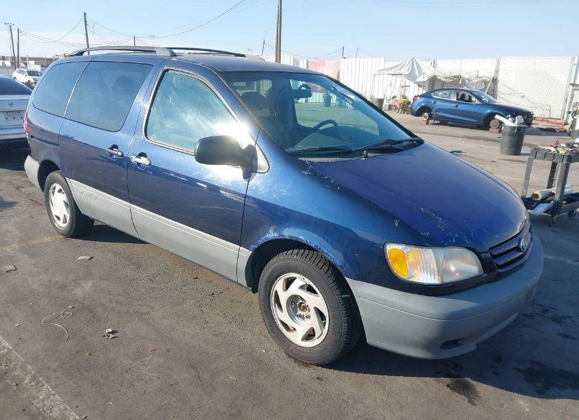 2001 Toyota Sienna LE (VIN 4T3ZF13CX1U342943) main photo